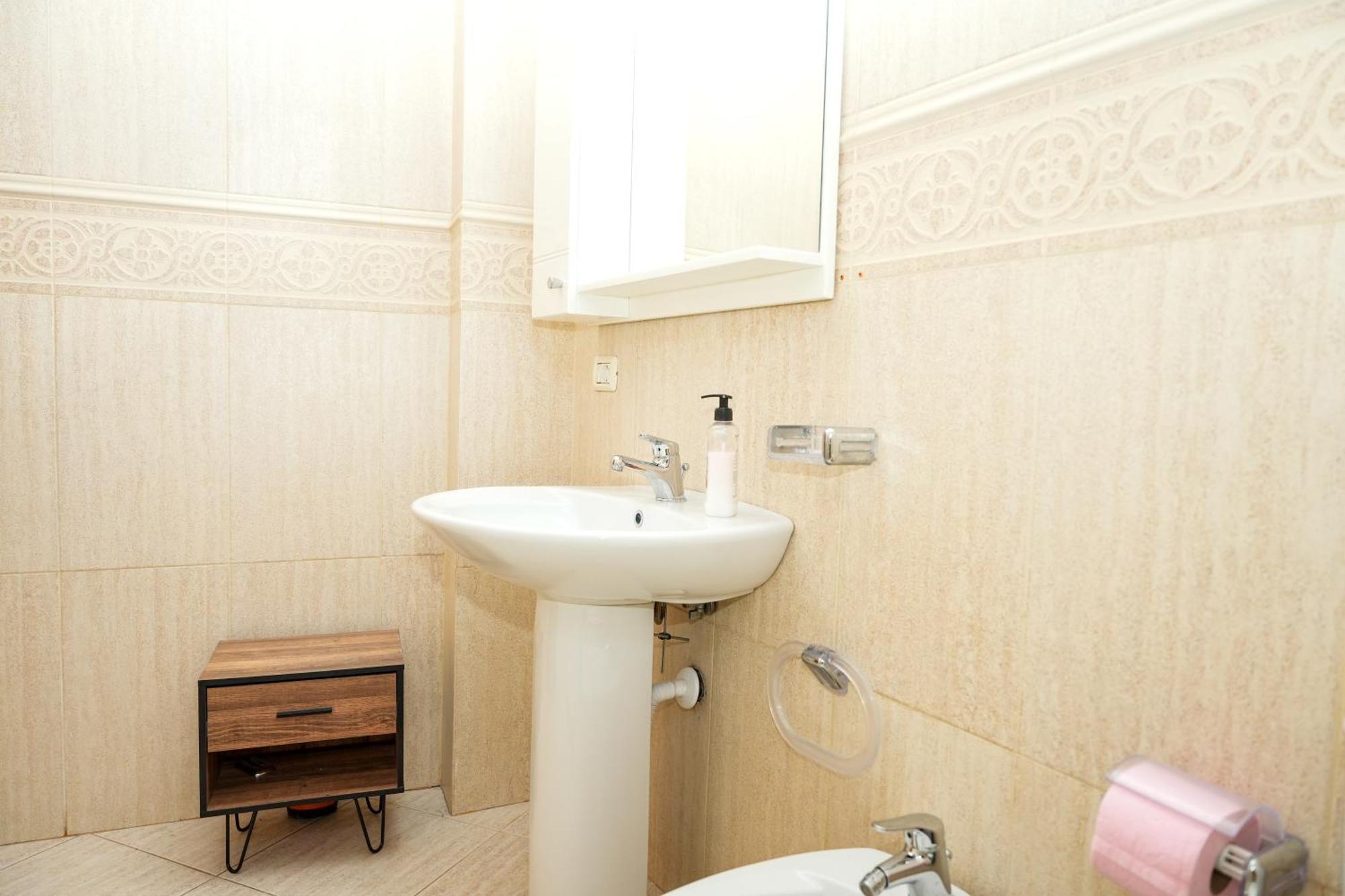 Cozy Apartment In The Heart Of Tirana ! Eksteriør bilde